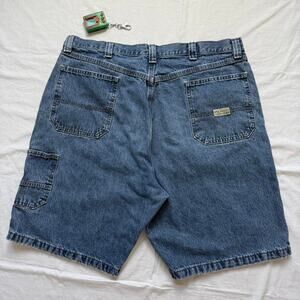 Vintage Y2K Wrangler Cargo Shorts / Jorts - 38